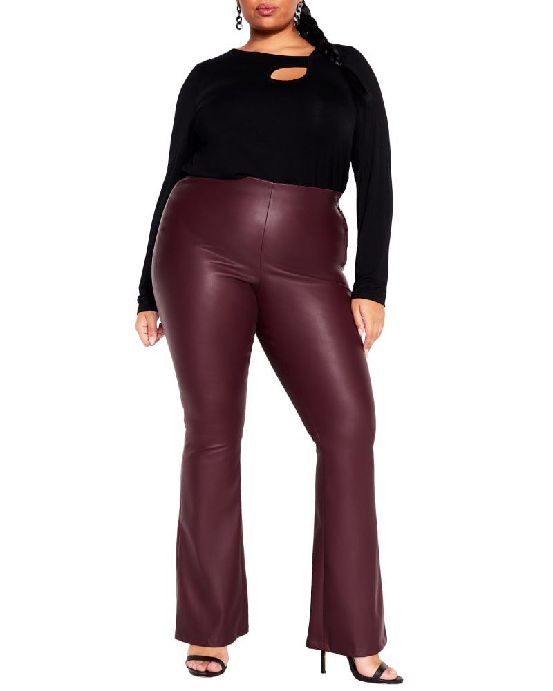 Front of a model wearing a size 18 Aria Pant in Oxblood by City Chic. | dia_product_style_image_id:320509
